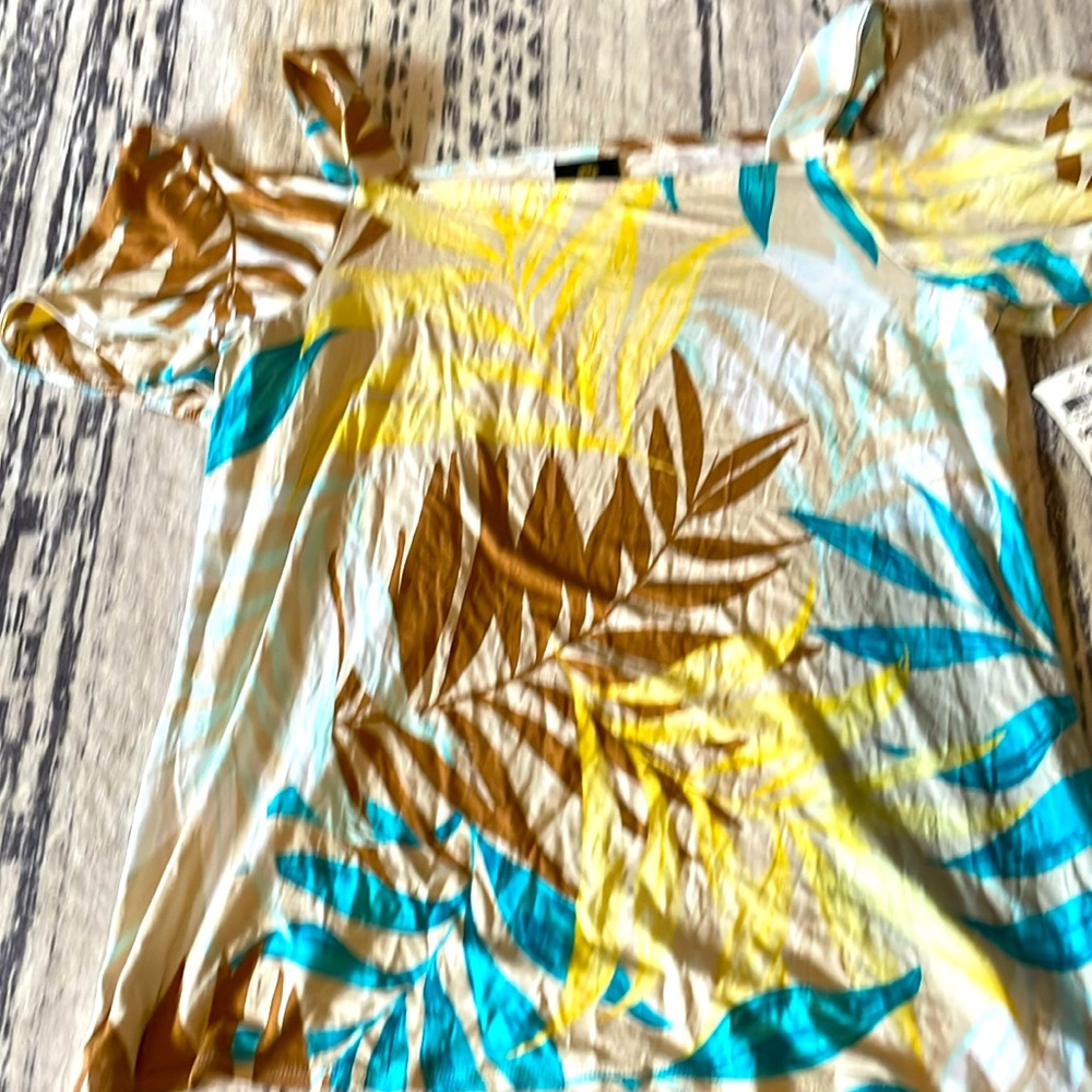 Jm t-shirt tan m NWT